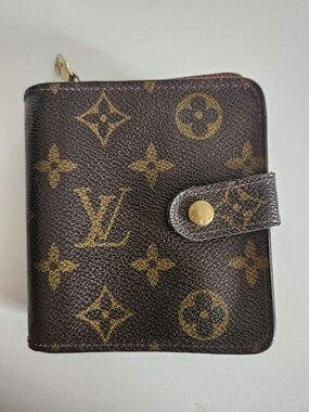 Louis Vuitton Monogram Compact Zip Wallet in Brown